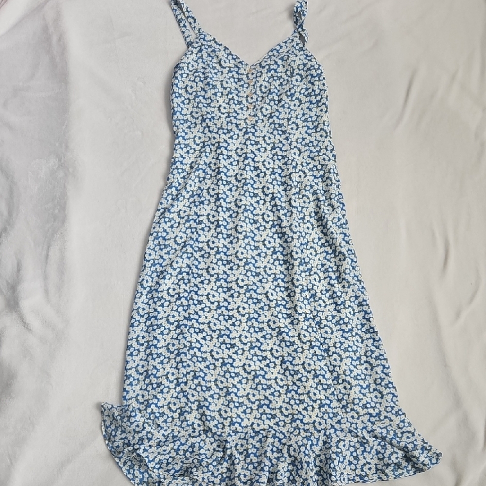 Lulu's Blue and White Floral Midi Dress